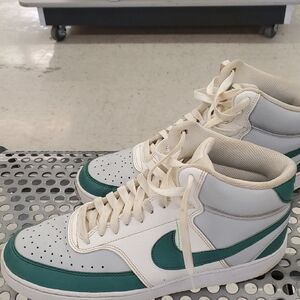 Men's Nike Courte Vision White and Green High-Top Sneakers Sz 11